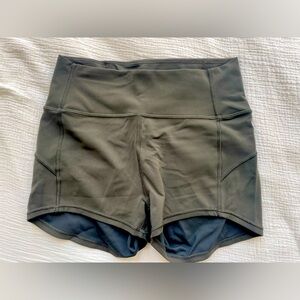 Green Lululemon 2” Yoga Short